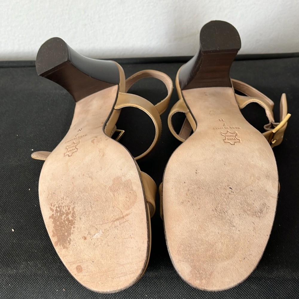 Adrienne Vittadini Furea Calf Camel Heels Sandals
Size 7N - Picture 4 of 5